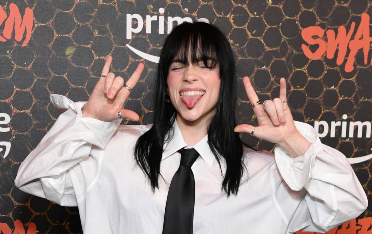 The Meme-Worthy Look That Started a Fan Frenzy